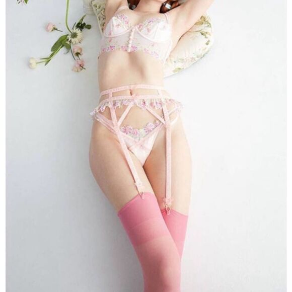 For Love & Lemons Pink Bloom Shimmer Cutout Caged Garter Size XL - Picture 10 of 10